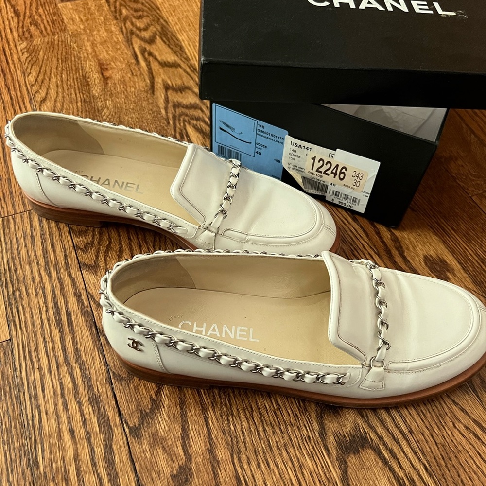 Chanel 14B White chain loafers